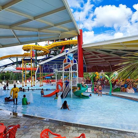 Апарт готель Piazza Diroma Acesso Diroma Acqua Park Gratuito Star Temporada Калдас-Новас Екстер'єр фото